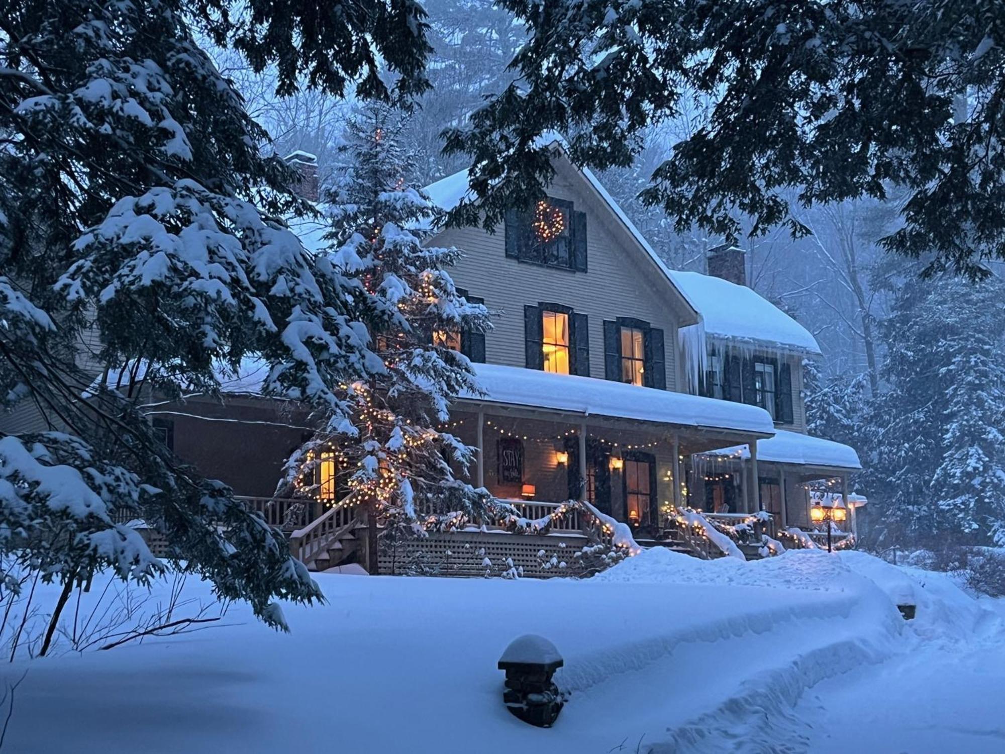 Snow Goose Bed And Breakfast Keene Valley Exterior photo
